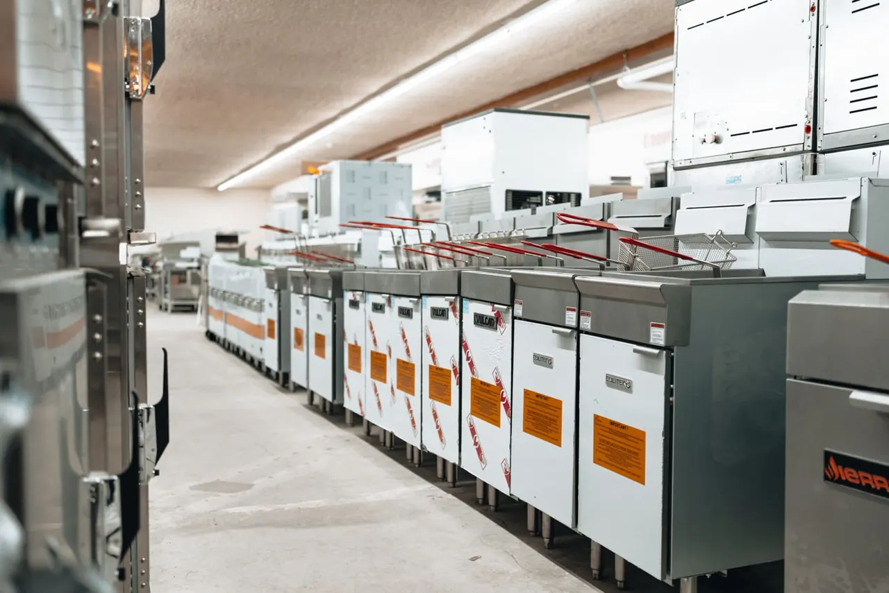J&E Restaurant Supply showroom